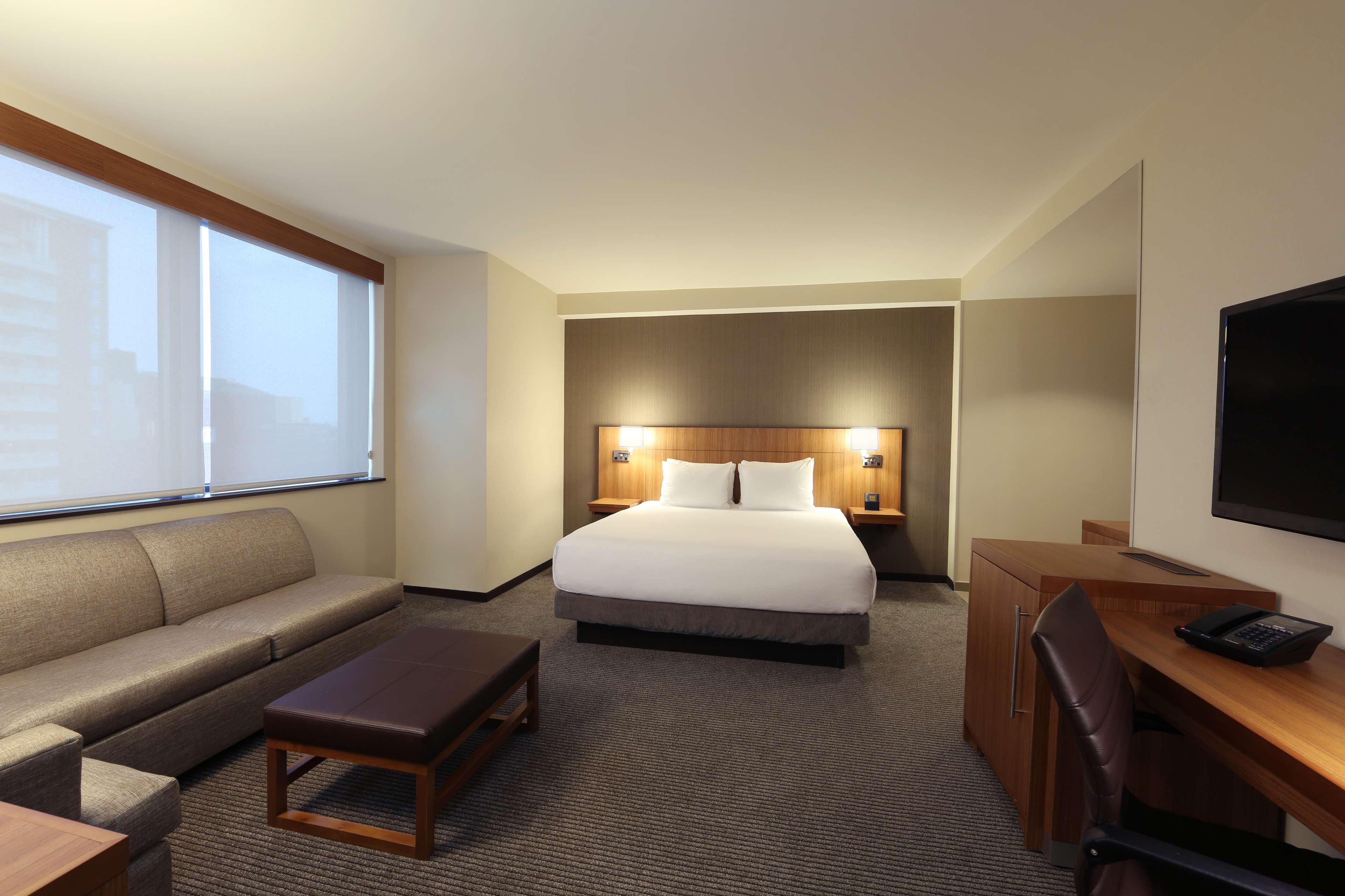 Hyatt Place Flushing/LGA Airport New York Exteriör bild